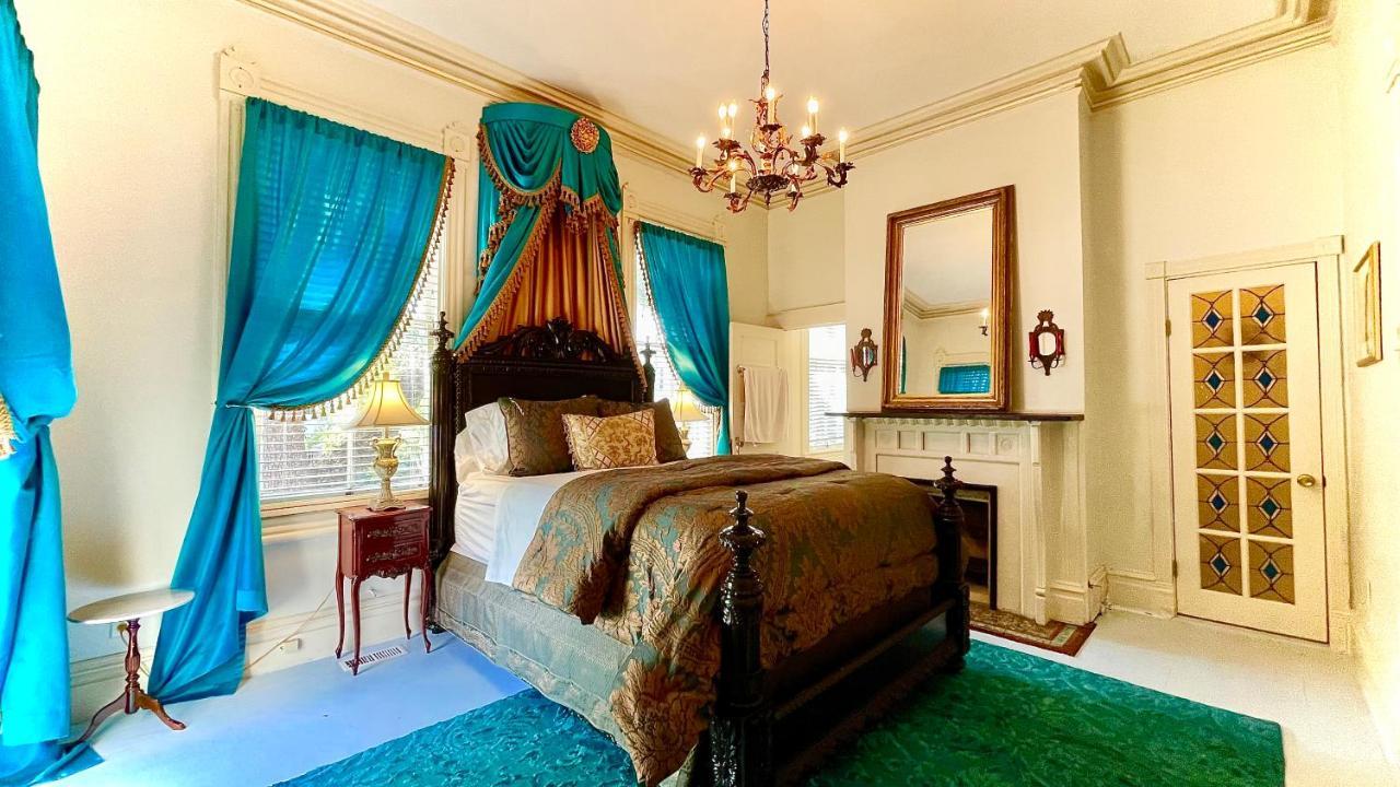 Bed and Breakfast Amethyst Garden Саванна Экстерьер фото