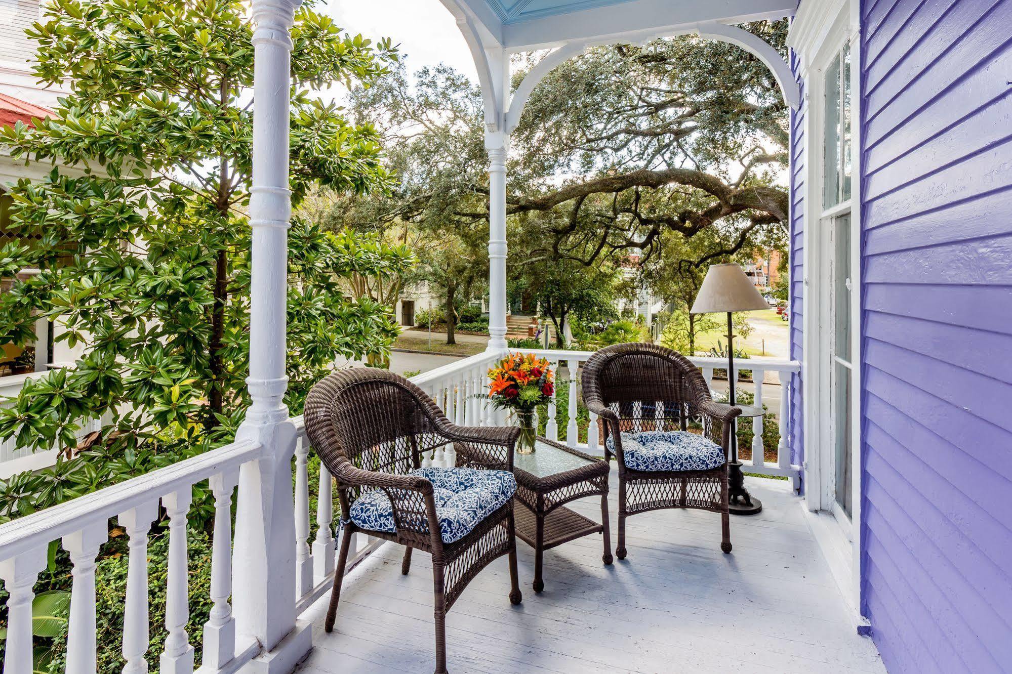 Bed and Breakfast Amethyst Garden Саванна Экстерьер фото