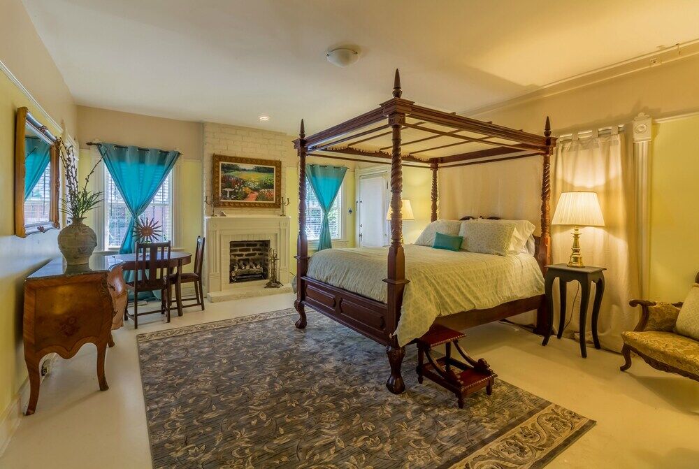 Bed and Breakfast Amethyst Garden Саванна Экстерьер фото